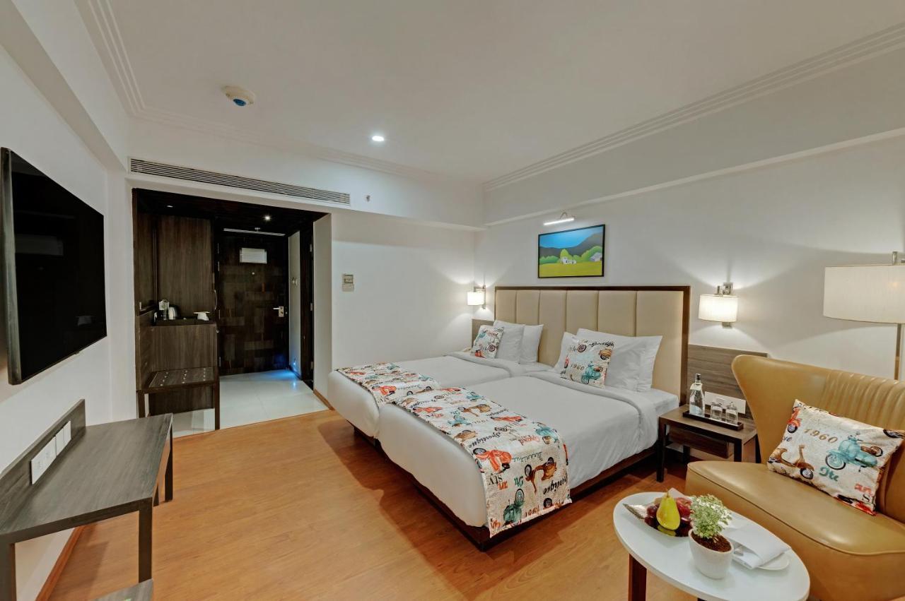 Hotel The Fern Residency Turbhe Navi Mumbai Exterior foto