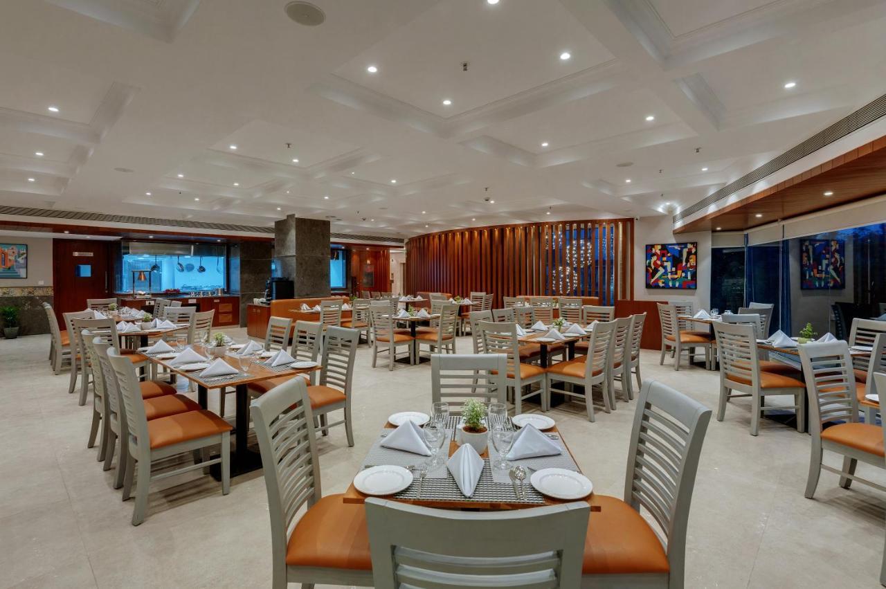 Hotel The Fern Residency Turbhe Navi Mumbai Exterior foto